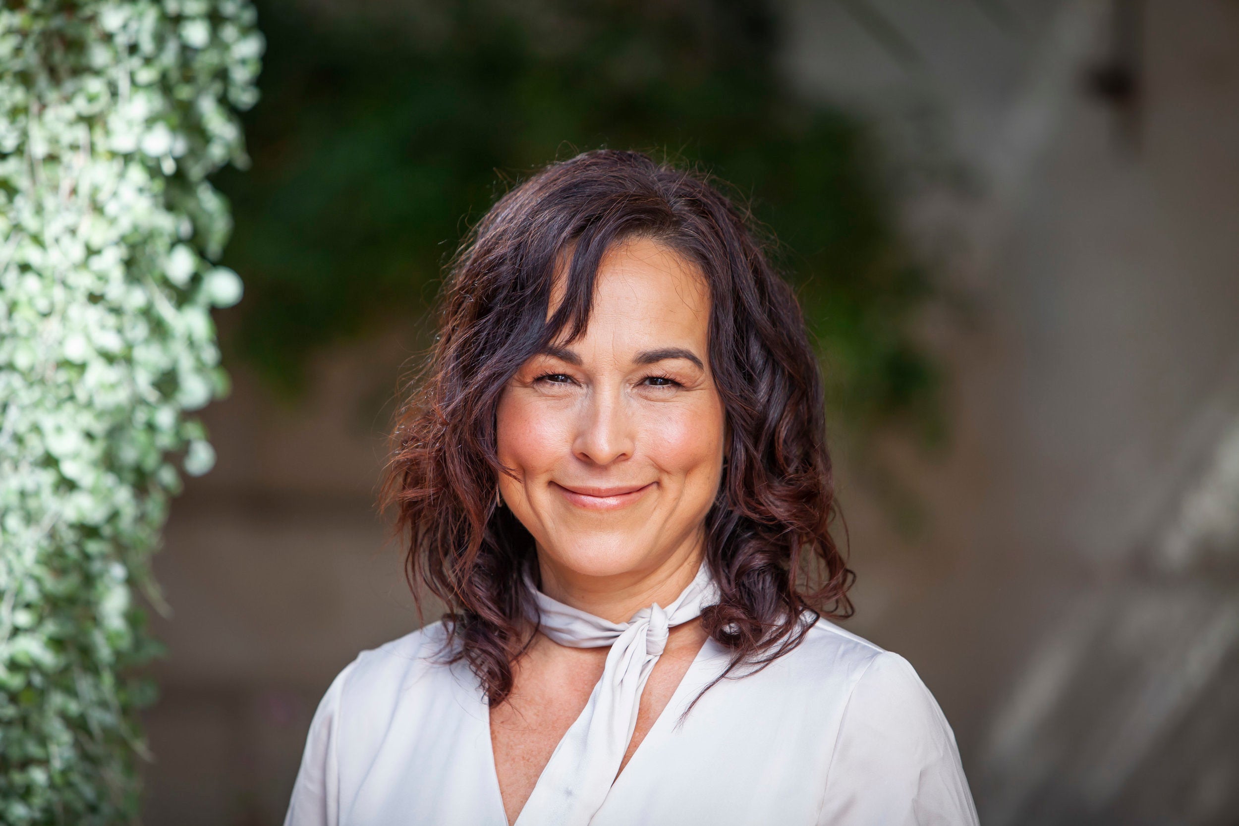Intuitive Facials and wholistic healing with Life and Soul Living